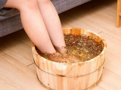 感冒驱寒，暖身必备：中药泡脚法